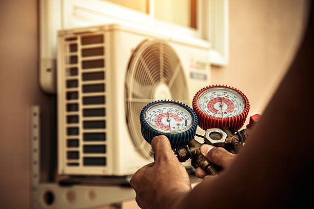 Professional Heat Pump Repair technician working in North Myrtle Beach, SC